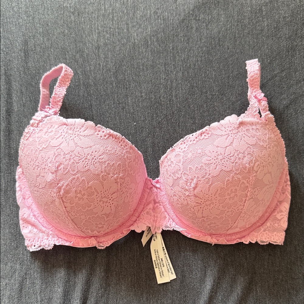 PINK Victoria's Secret Light Pink Lace Bra